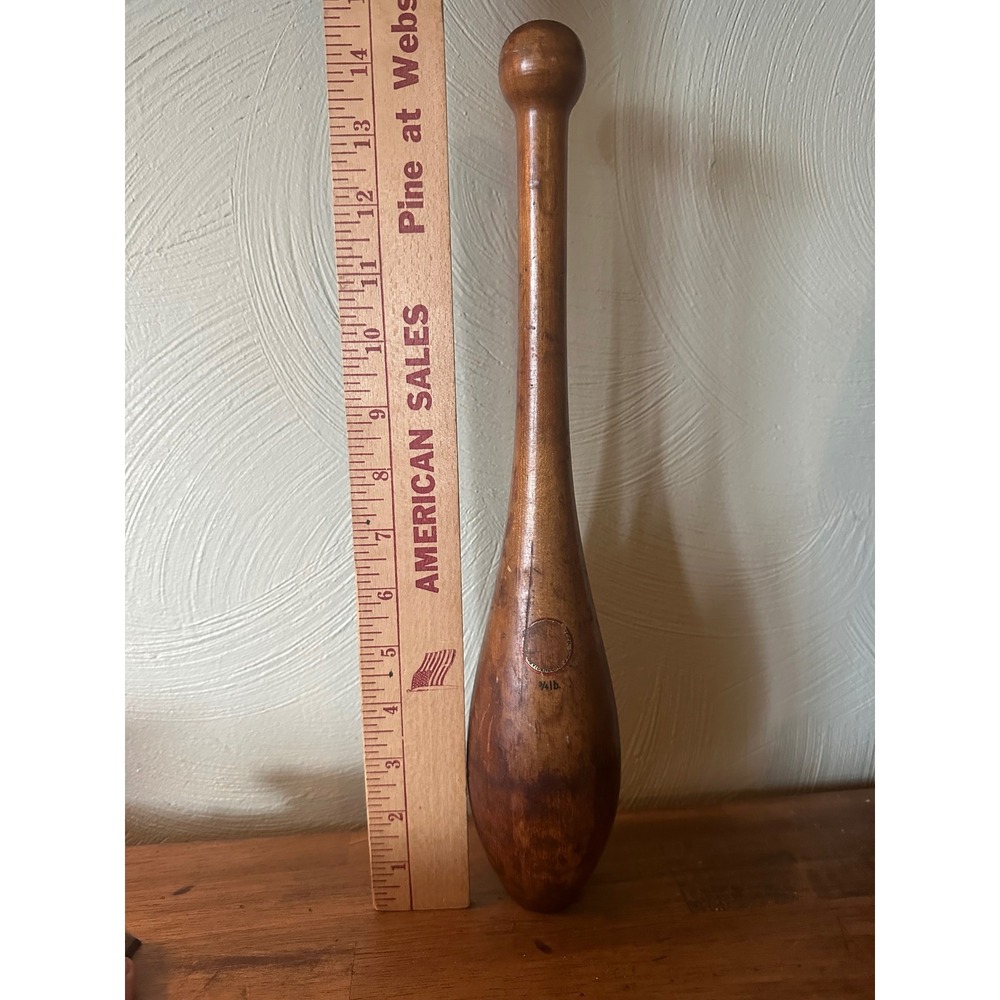 Antique Wood  National Indian Club Pins 4:3 lb